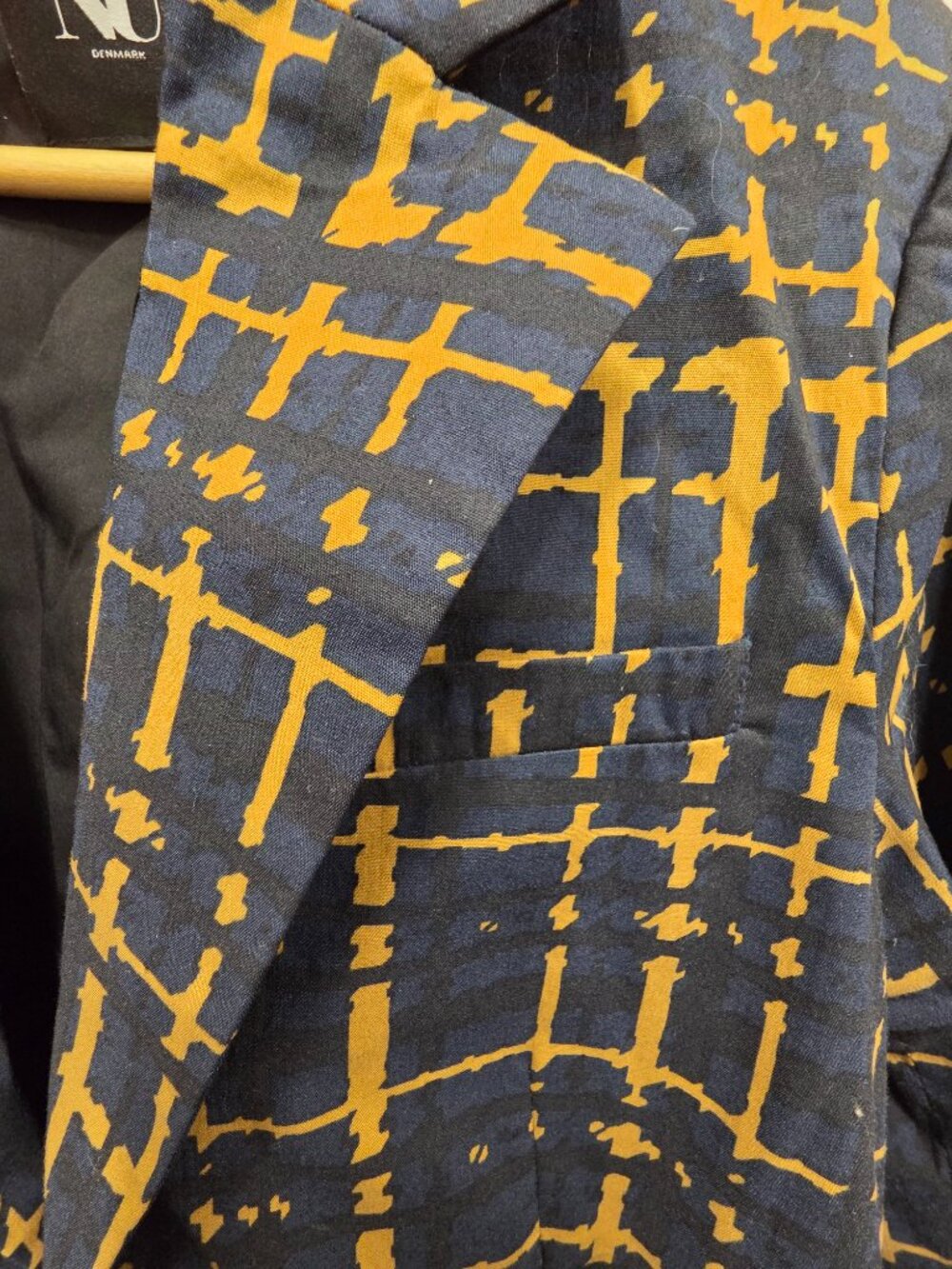 NU Denmark Navy and Gold Print Two Piece Suit - Picture 7 of 14